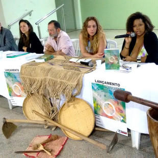 Fran Paula, da FASE, durante o debate em Rondonópolis. (Foto: Andrés Pasquis/GIAS)
