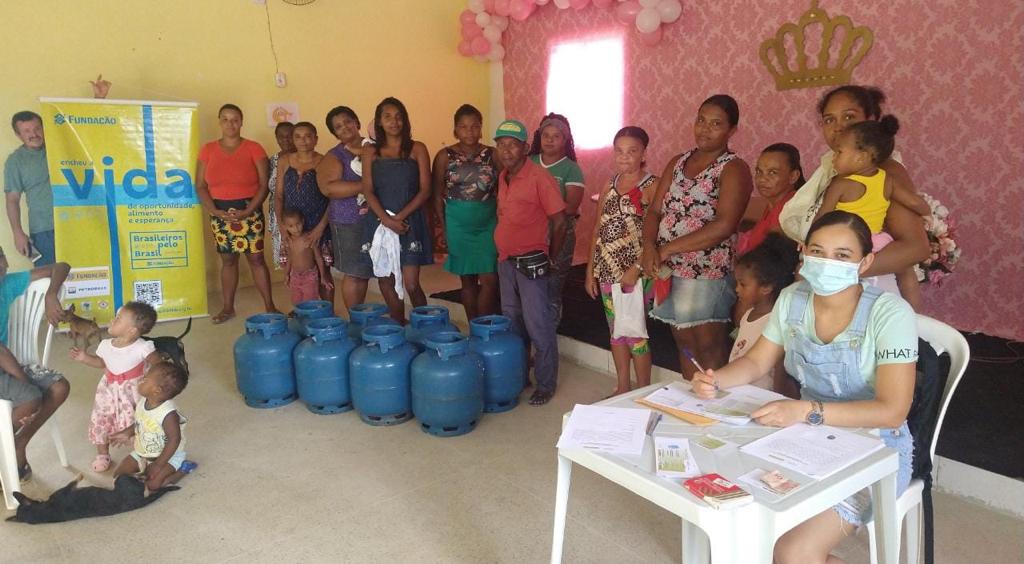 250 Famílias são beneficiadas com vales-gás na Bahia