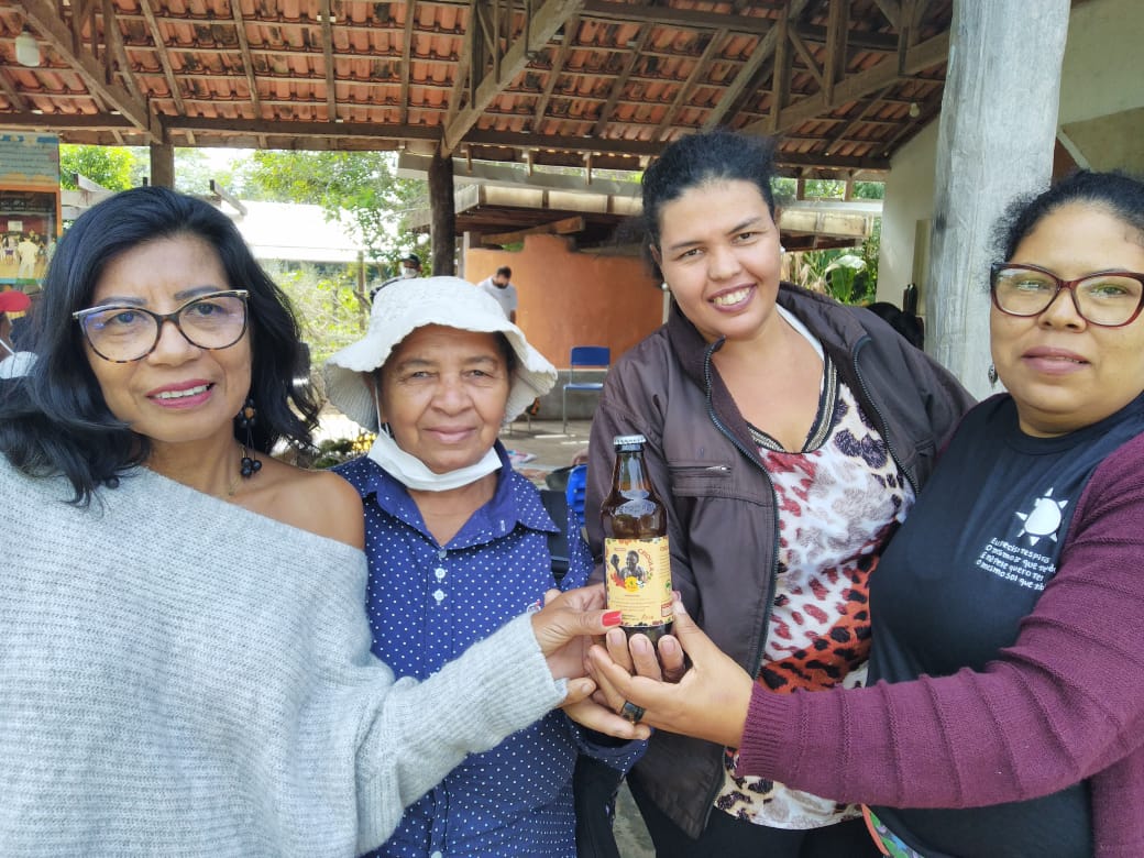 Cerveja feita por mulheres carrega tradição ancestral em Mato Grosso